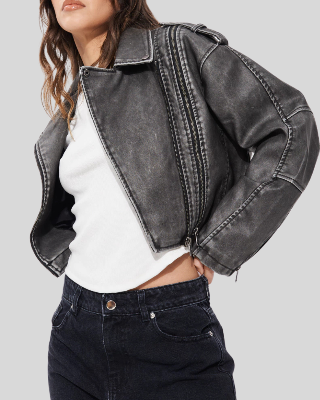 Alexandra | Chaqueta de Cuero Corta para Mujer