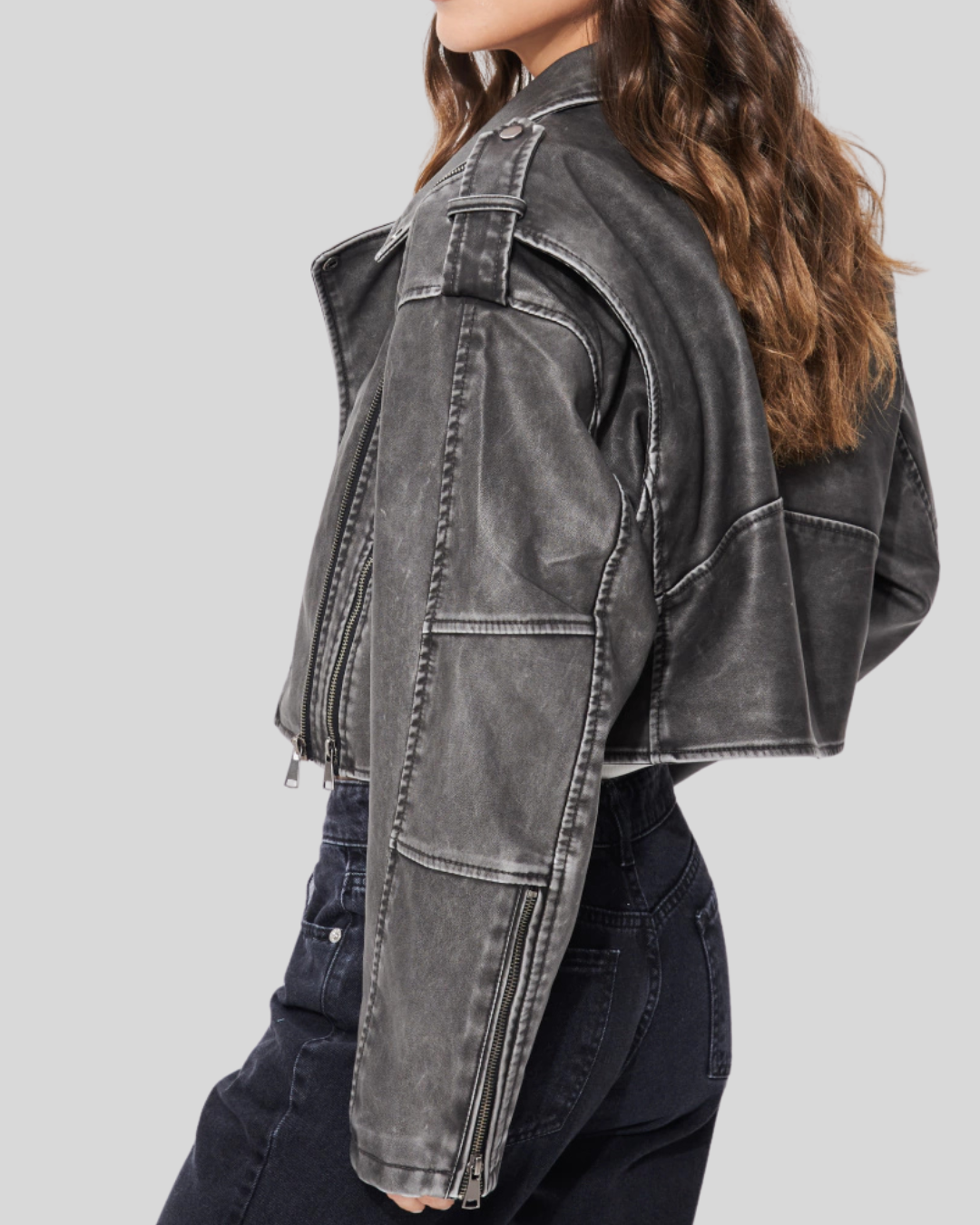 Alexandra | Chaqueta de Cuero Corta para Mujer