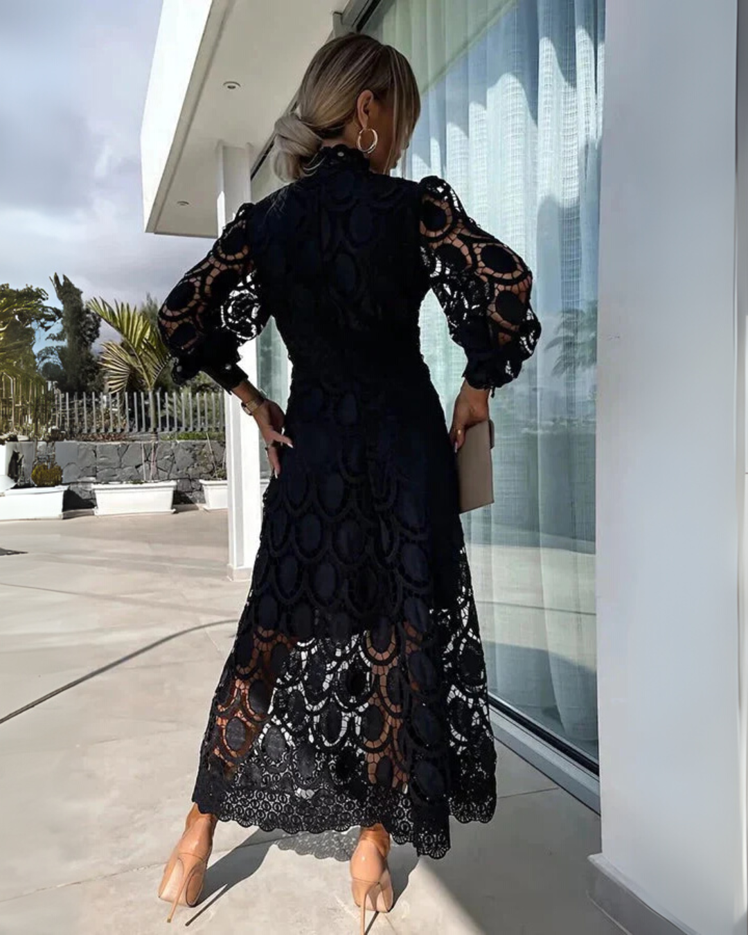Rosalía | Vestido Largo de Encajes con Mangas Estilo Farol