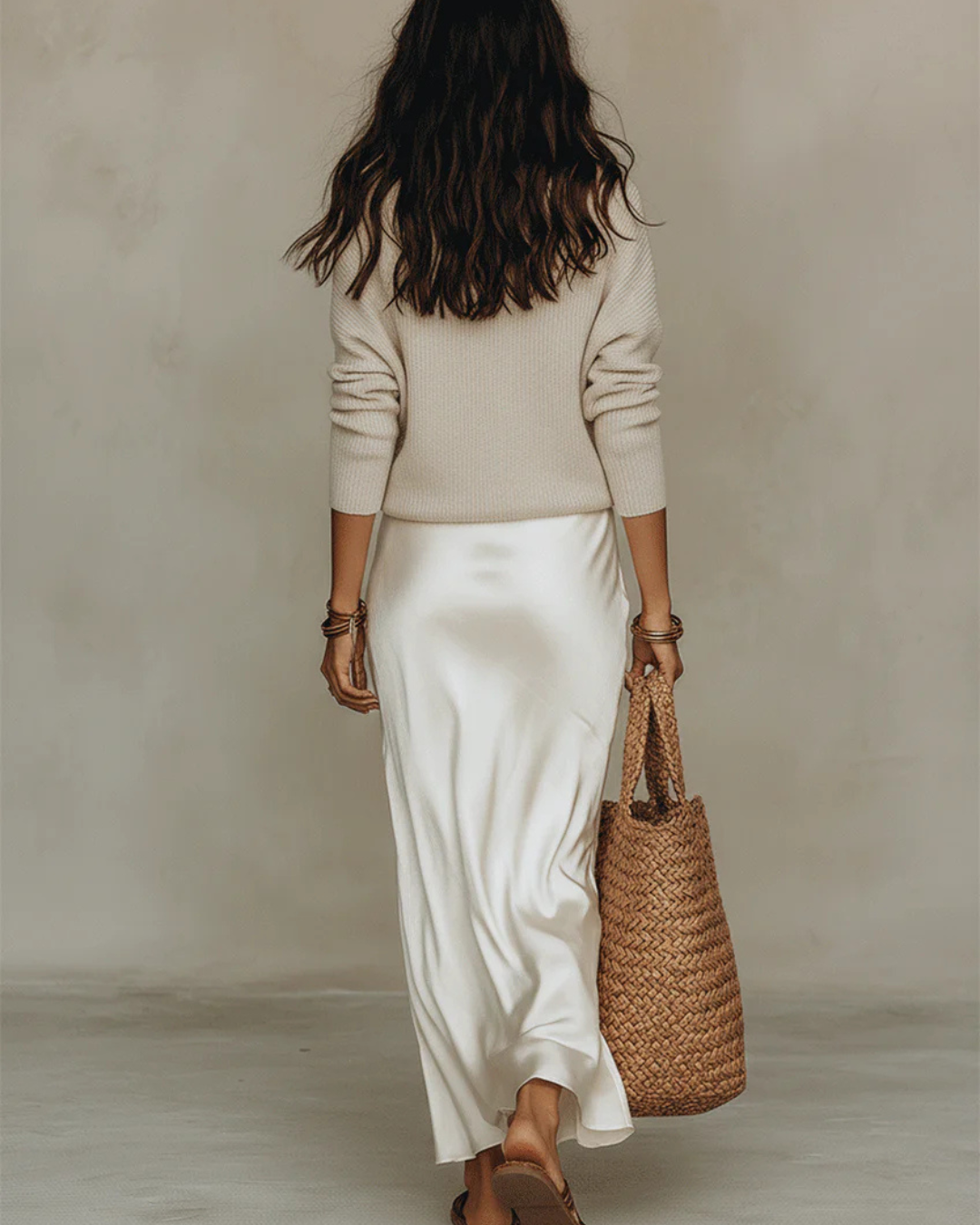 Paula | Vestido midi satinado con jersey incluido