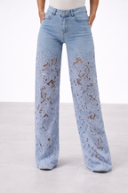 Lola | Pantalón Vaquero de Mujer con Encaje Floral