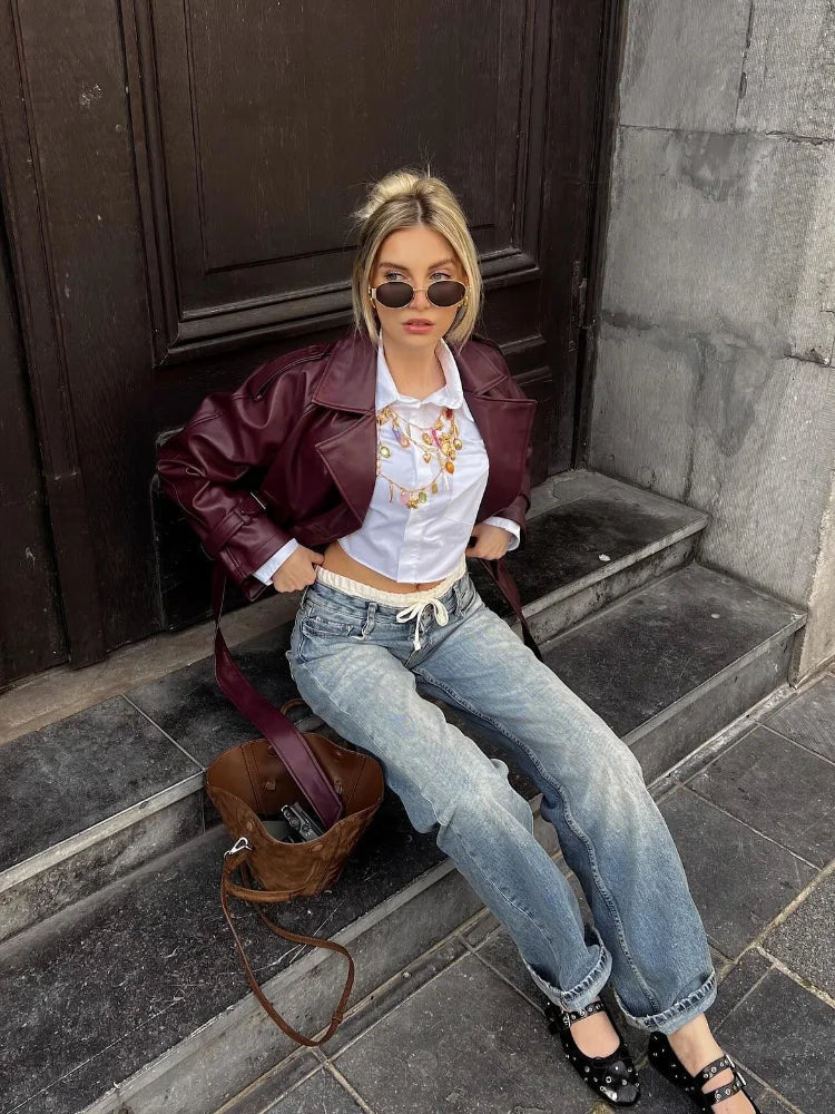 Amira | Chaqueta recta de cuero con cinturón