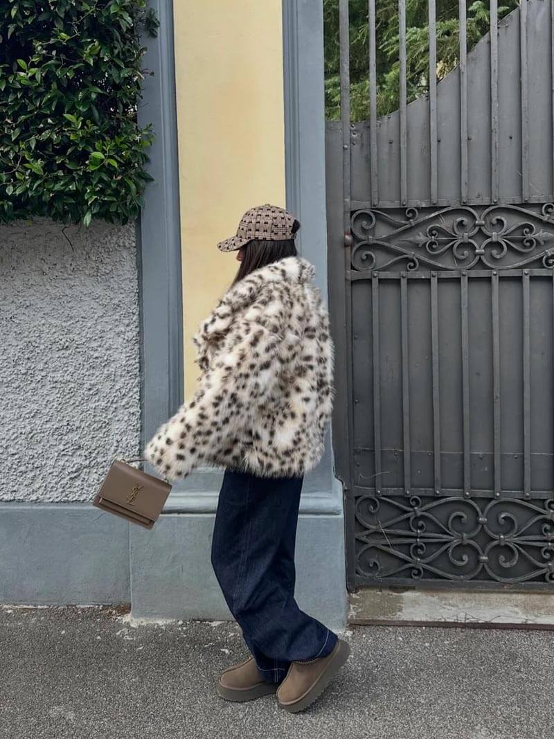 Séfora | Abrigo de piel con estampado de leopardo