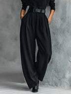 Lisa™ | Conjunto de dos piezas en negro con cinturón