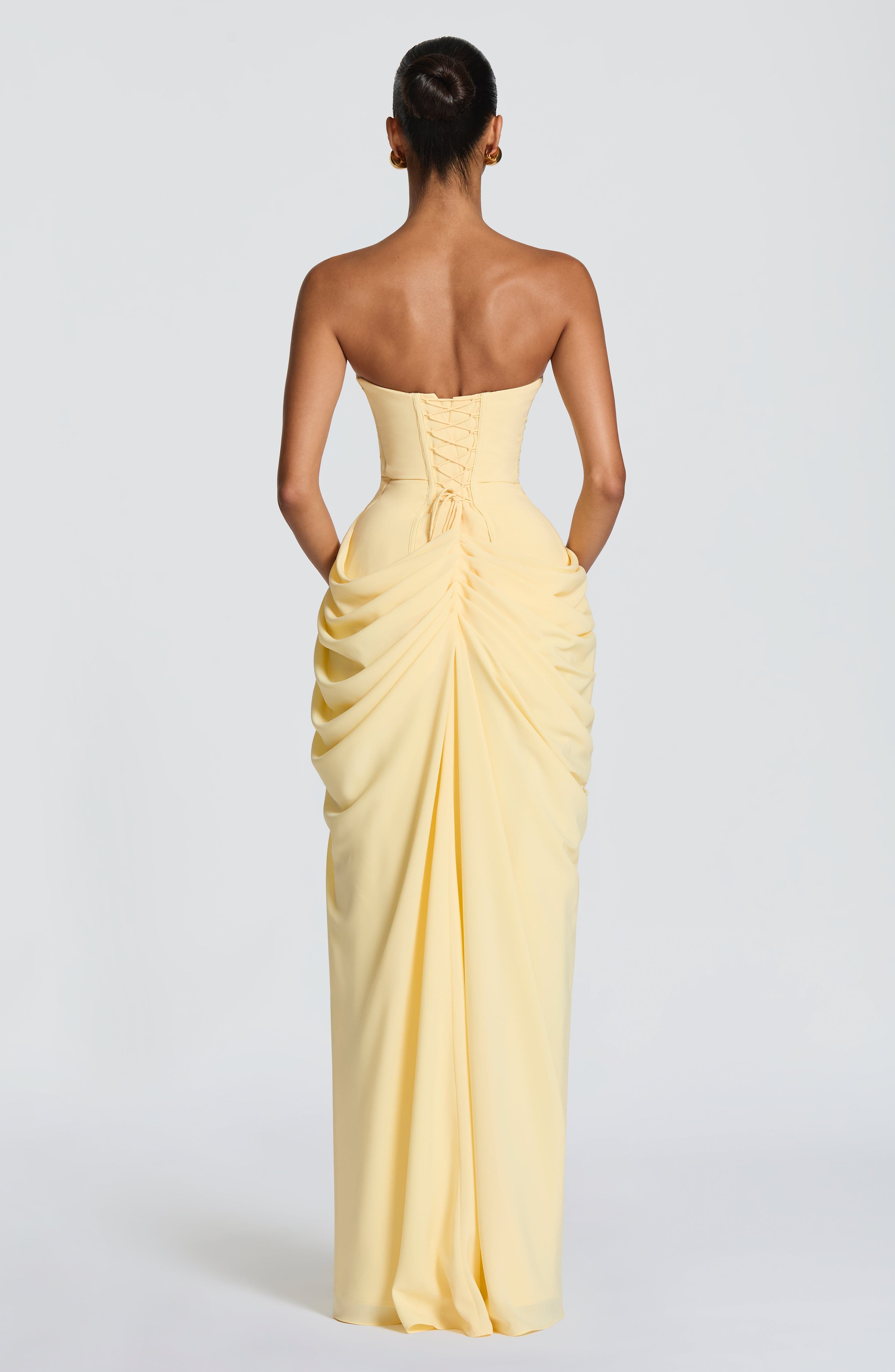 Vestido Iris | Elegancia escultural que define tu figura
