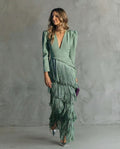 Chiara – Elegante vestido con mangas con flecos