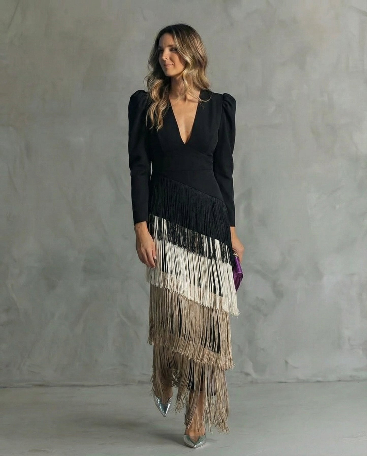Chiara – Elegante vestido con mangas con flecos