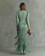 Chiara – Elegante vestido con mangas con flecos